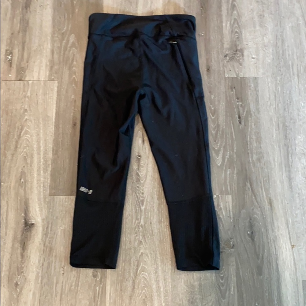 Capris - Picture 2 of 3